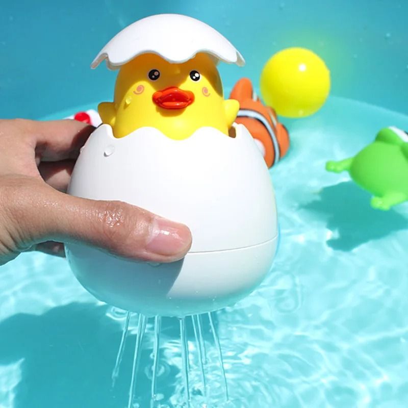 Cute Baby Bathing Duck & Penguin Water Spray Toy